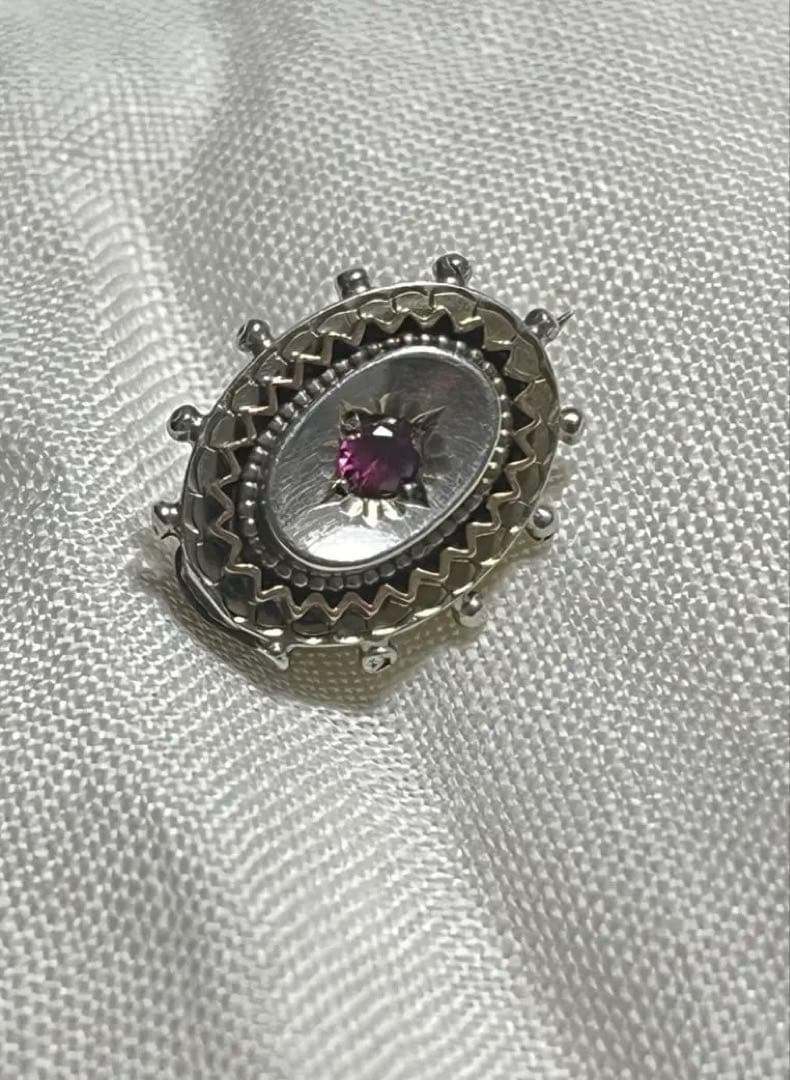 英国アンティーク ロードライトガーネット シルバーミニブローチ