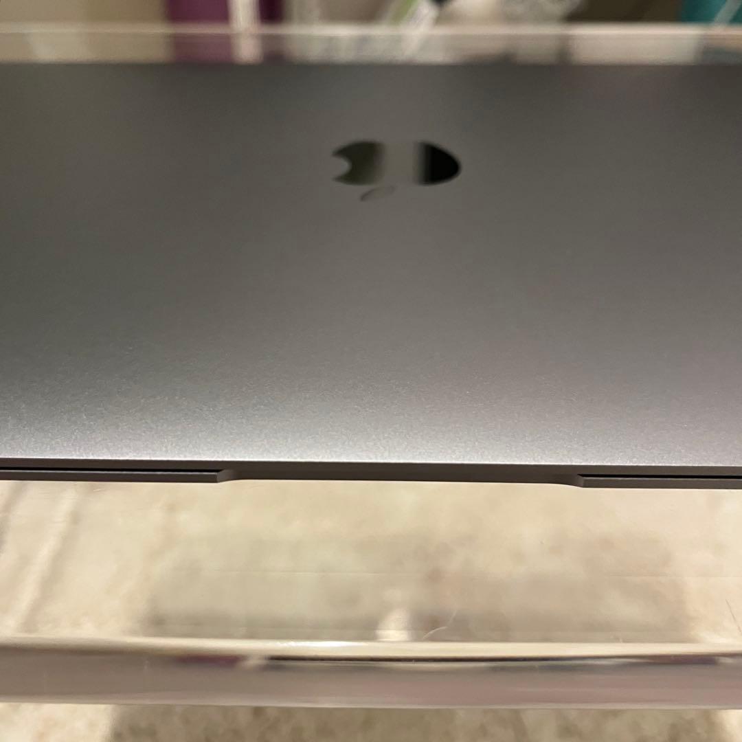 MacBook Air M1 8GBスペースグレー