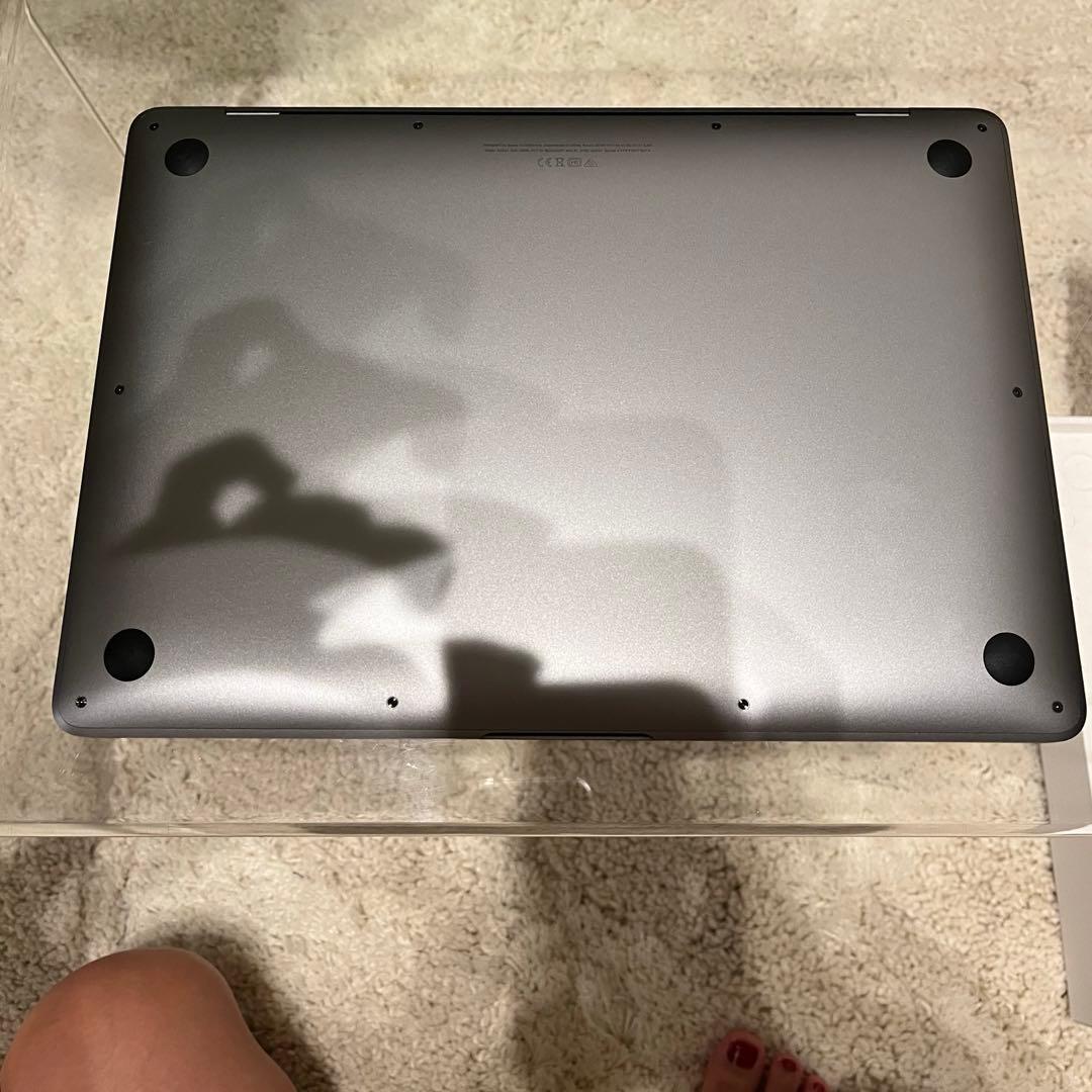 MacBook Air M1 8GBスペースグレー