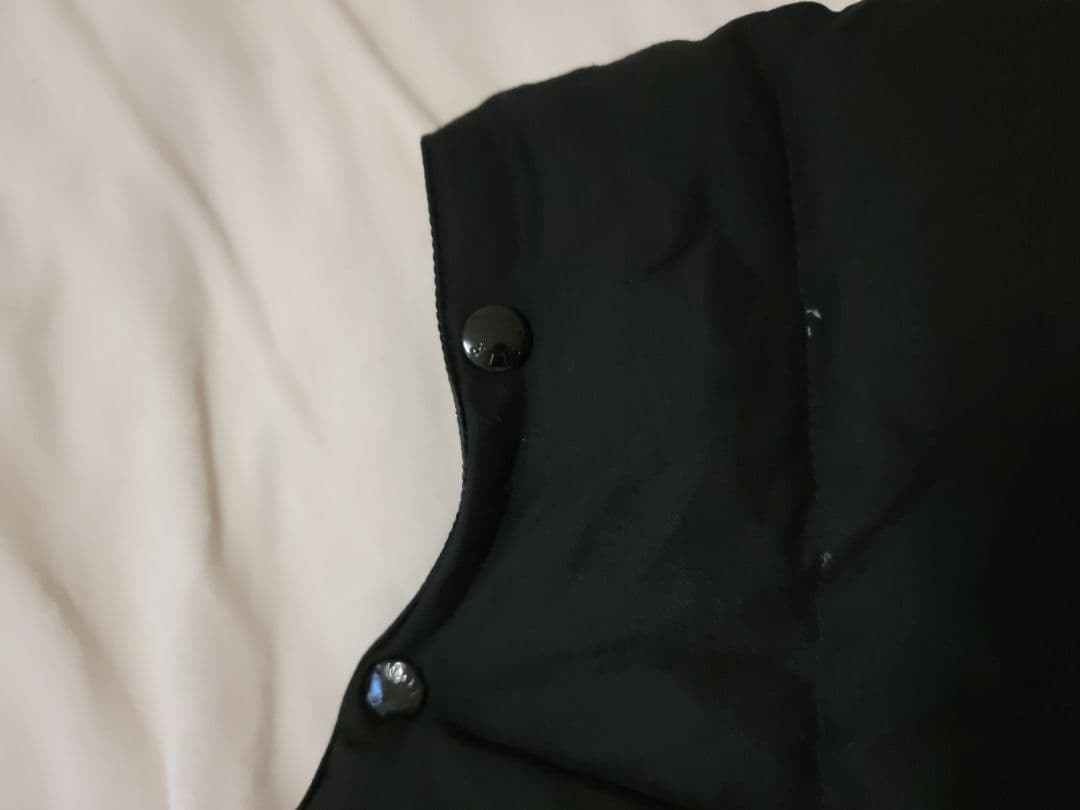 T様　フードのみMONCLER　ダウンジャケット　モンジュネーブル