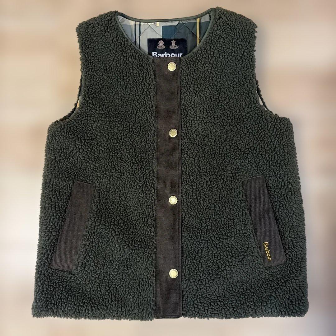 Barbour ボアベスト　カーキ