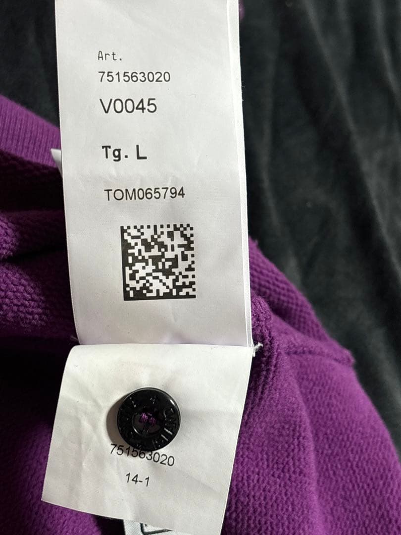 【れい(22日まで)】ストーンアイランド スウェット