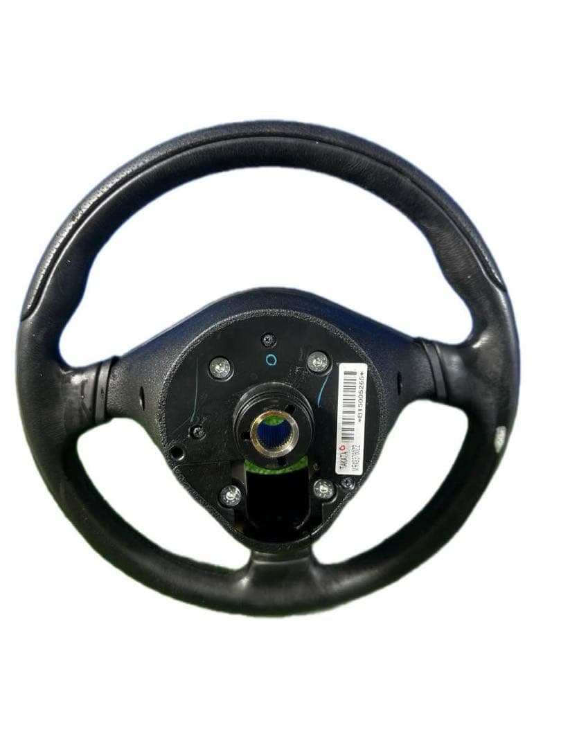 MOMO ステアリングホイール ランサー CT9W エボ H18年 ホーンパッド