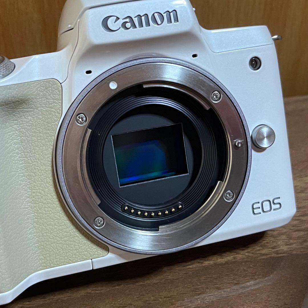 Canon EOS Kiss M ホワイト