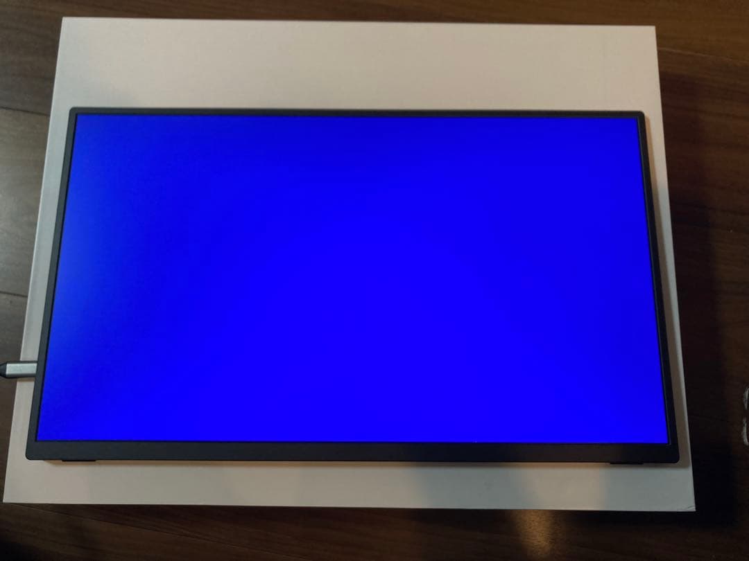 ポータブル モバイル モニター 18.5インチ 美品