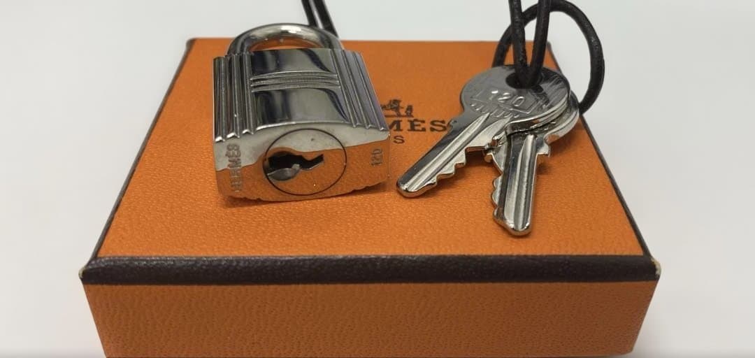 箱有で超お買い得商品‼️限界価格‼️エルメス カデナ 南京錠 鍵2本セット番号120