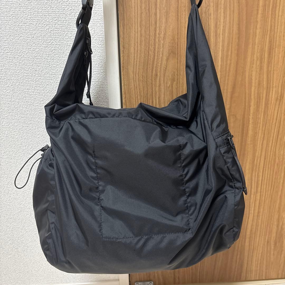 新品バイシクロン✖︎ビューティーアンドユース別注メッセンジャーバッグ黒stussy