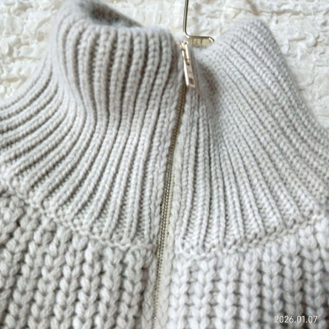 雑誌掲載　鈴木保奈美さん着用　美品　ヘルノ　異素材　ダウン　ニット　コート