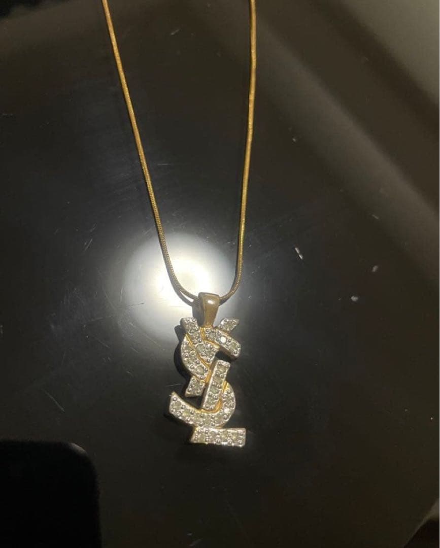 サンローランネックレス早い者勝ち