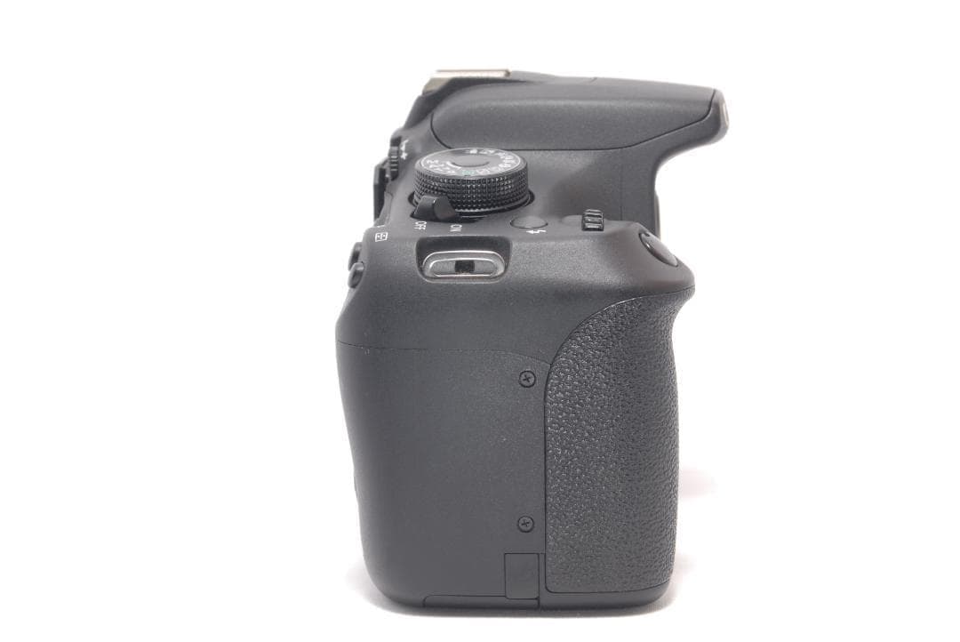 ⭐️簡単操作で安心⭐️Canon Kiss X70 キャノン　デジタル一眼