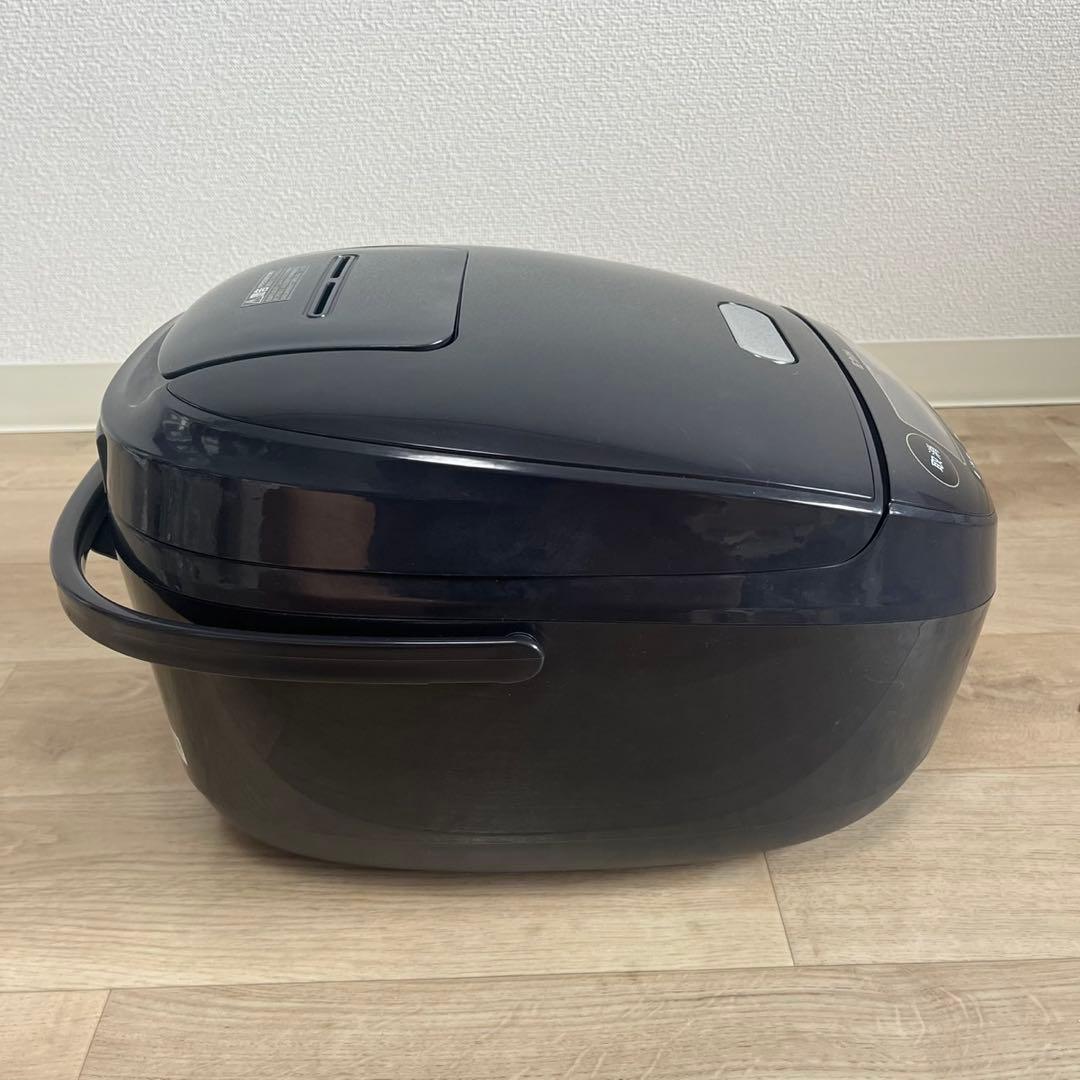 ★美品★TIGER 圧力IH炊飯器 ブラック　JPK-18SC