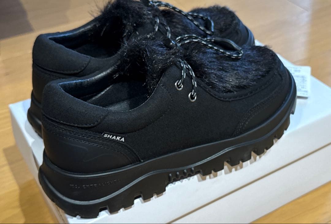 値下済☆美品　今期新作　SHAKA ファー付きチロルモックシューズ 2025AW