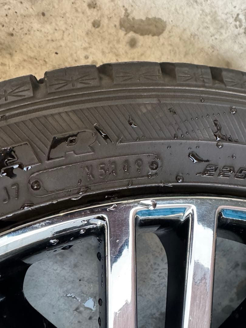 21クラウン スタッドレスタイヤ ホイールセット 18インチ