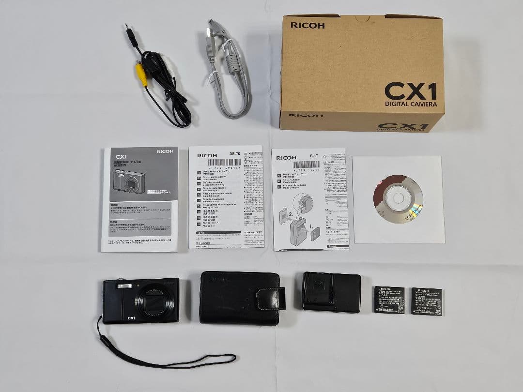 3連休限定価格【箱・純正ケース・予備バッテリー付】RICOH リコー CX1