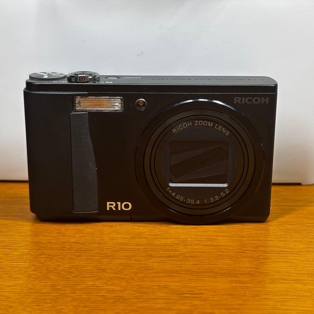 RICOH R10 コンパクトデジタルカメラ