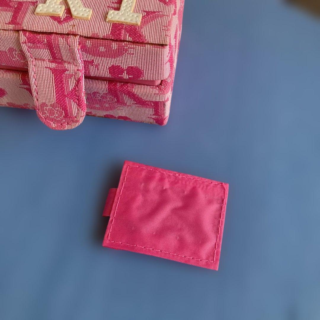 キティーちゃんアクセサリーケース