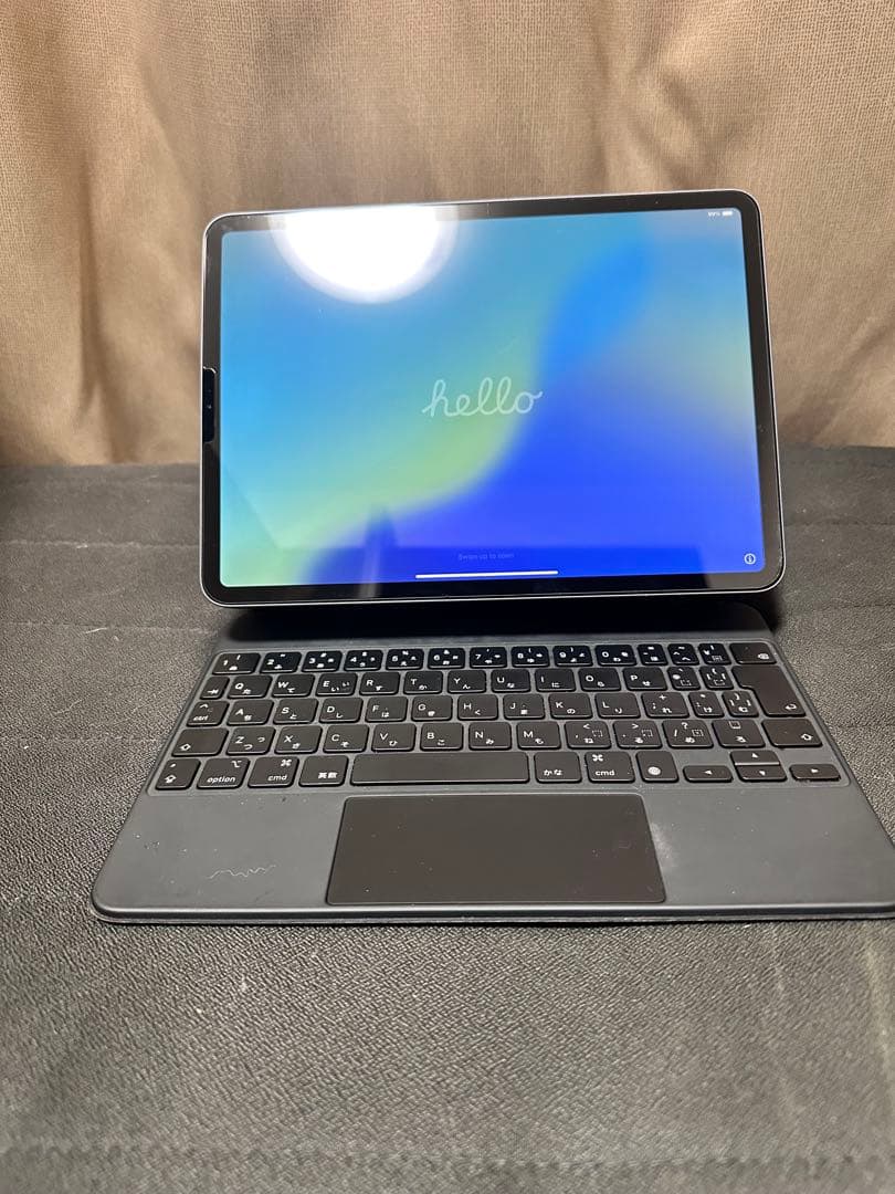 iPad Pro 第2世代 128GB マジックキーボード付き バッテリー93%