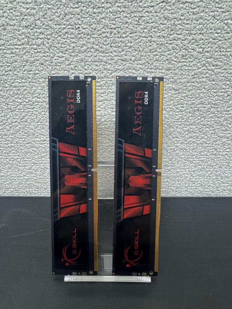 メモリー G.SKILL 32GB F4-2666C19S-16GIS 16GBx2