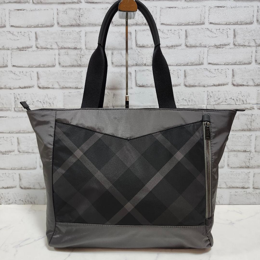 美品☆ブラックレーベルクレストブリッジ　トートバッグ　CBチェック　肩掛け　A4