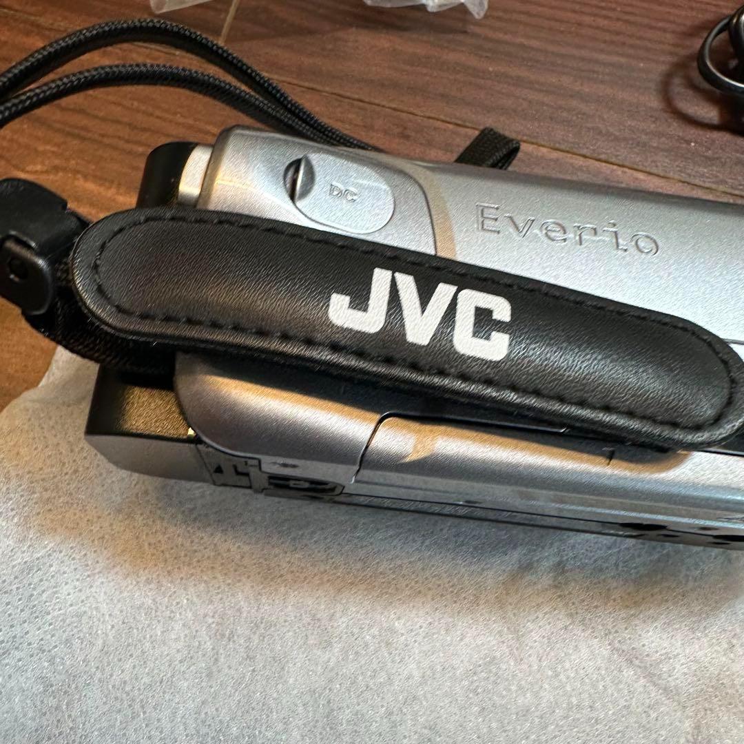 Victor JVC GZ-HM690-S ビデオカメラ 動作確認済み 0384