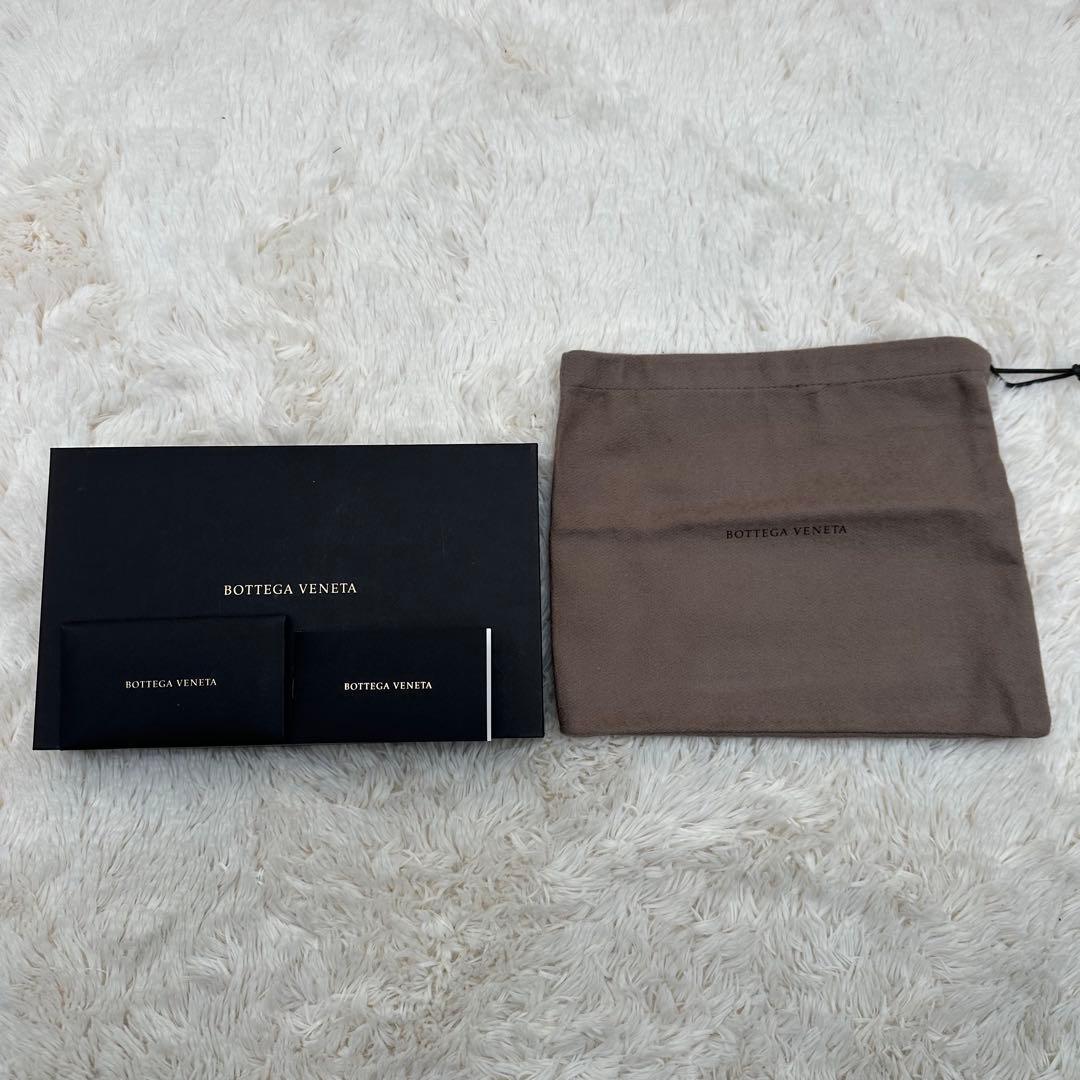 ✨箱あり✨美品　ボッテガ　長財布　ラウンドジップ　イントレチャート　レザー　黒