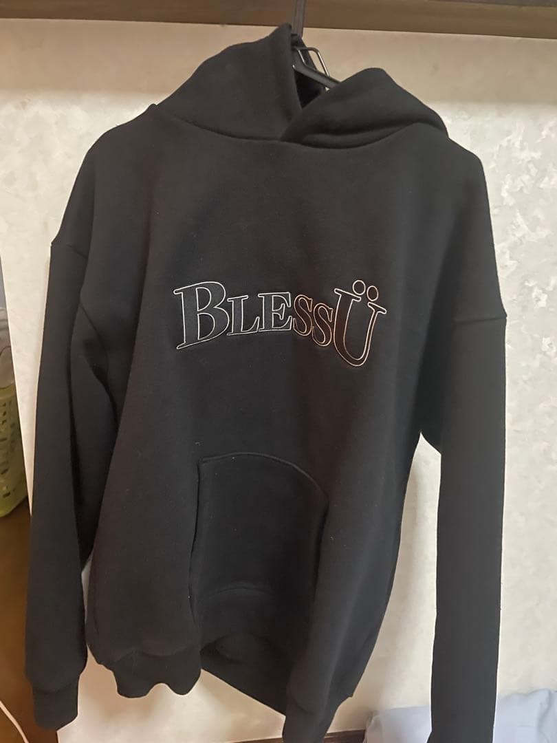 Blessü 黒 パーカー　Mサイズ