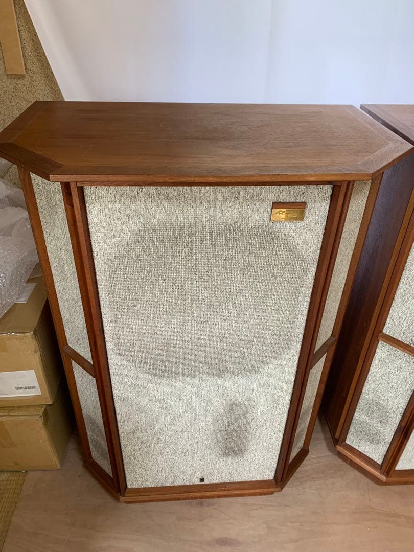 sakura 2024TANNOY GRF Memory TWW（1台左側