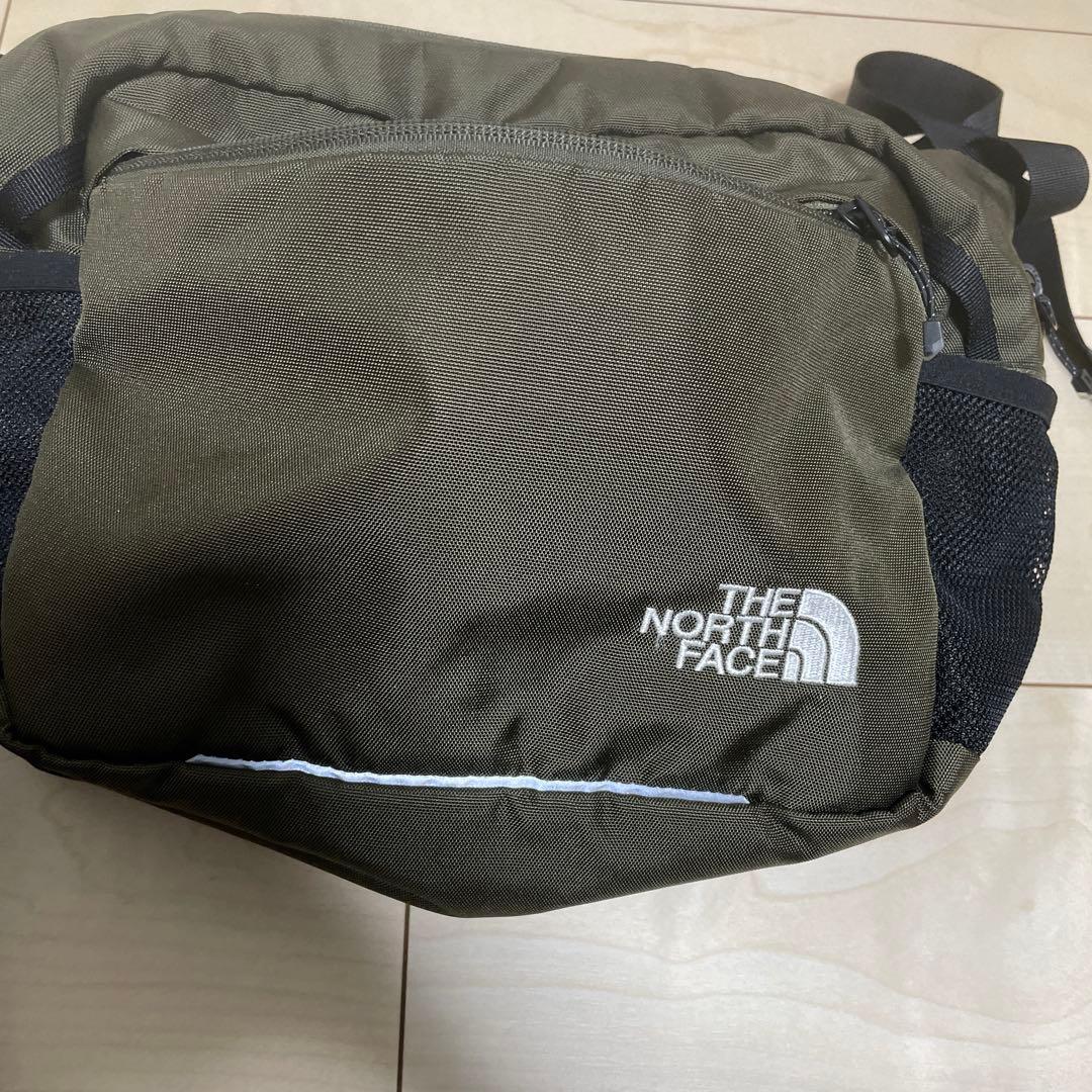 ノースフェイス　ベイビースリングバッグ