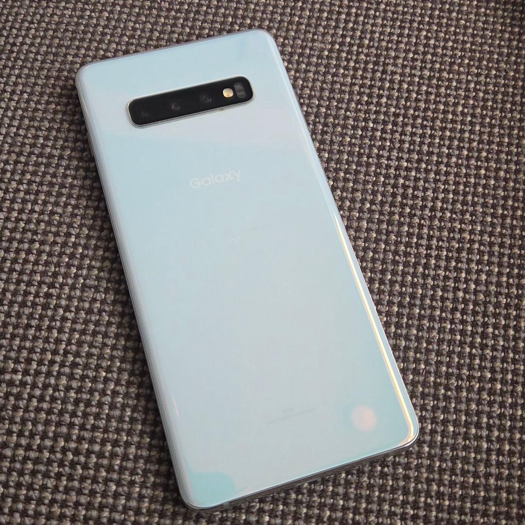 Galaxy S10+ ホワイト 本体（au）