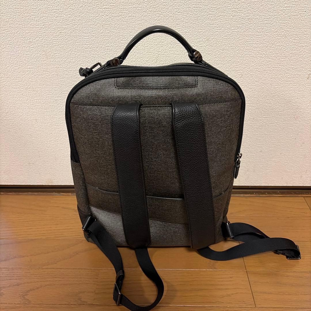 TUMI STANTON ゲイル