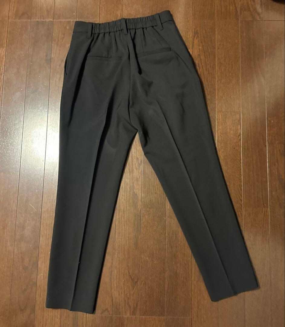 プラステ　ノーカラージャケット　パンツスーツ